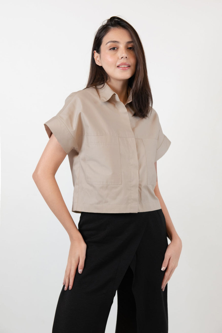 EMILION Two-Pocket Top (Khaki)