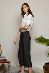 SELLAH Flap Cropped Pants (Black)